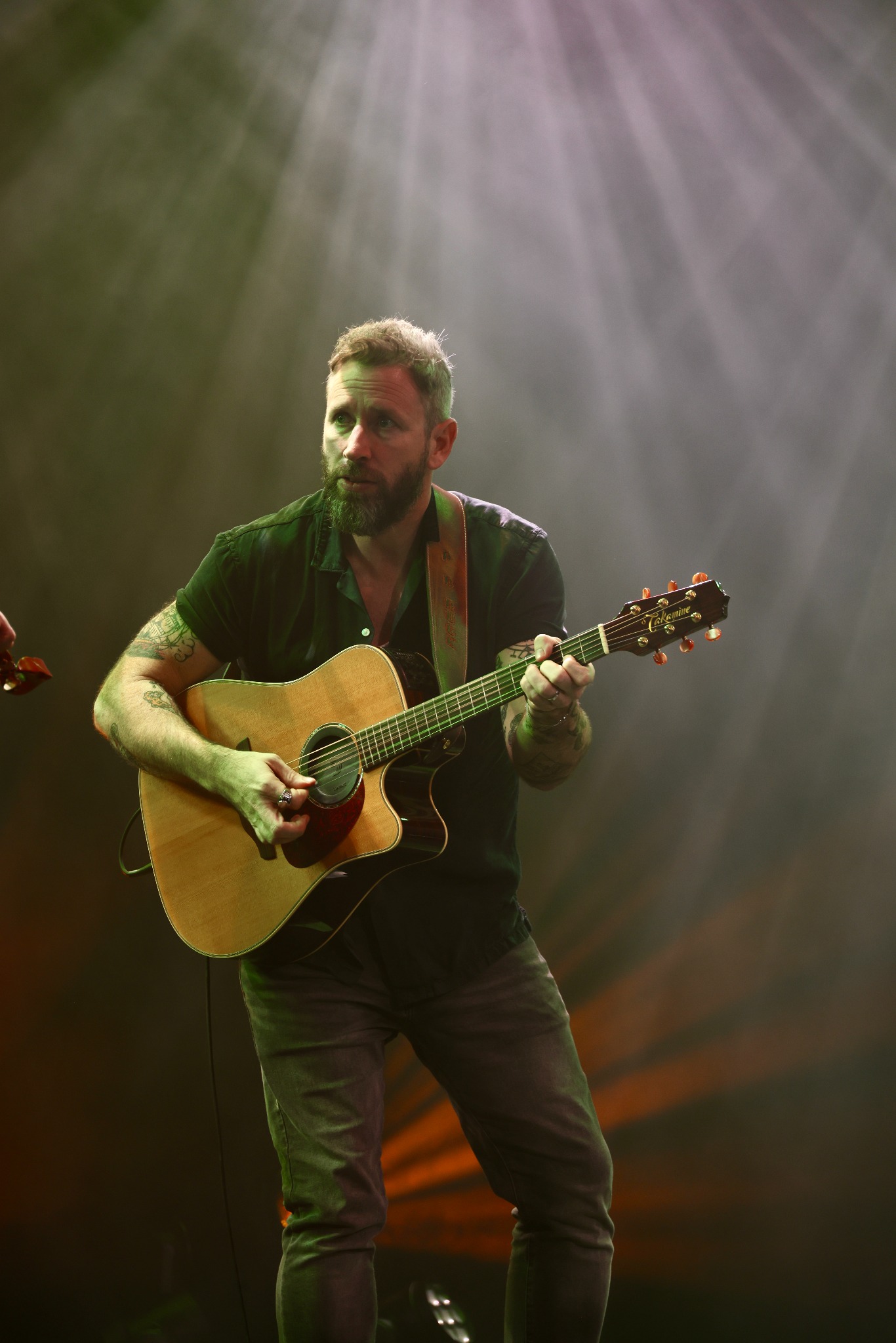 Paul Ruck performing live